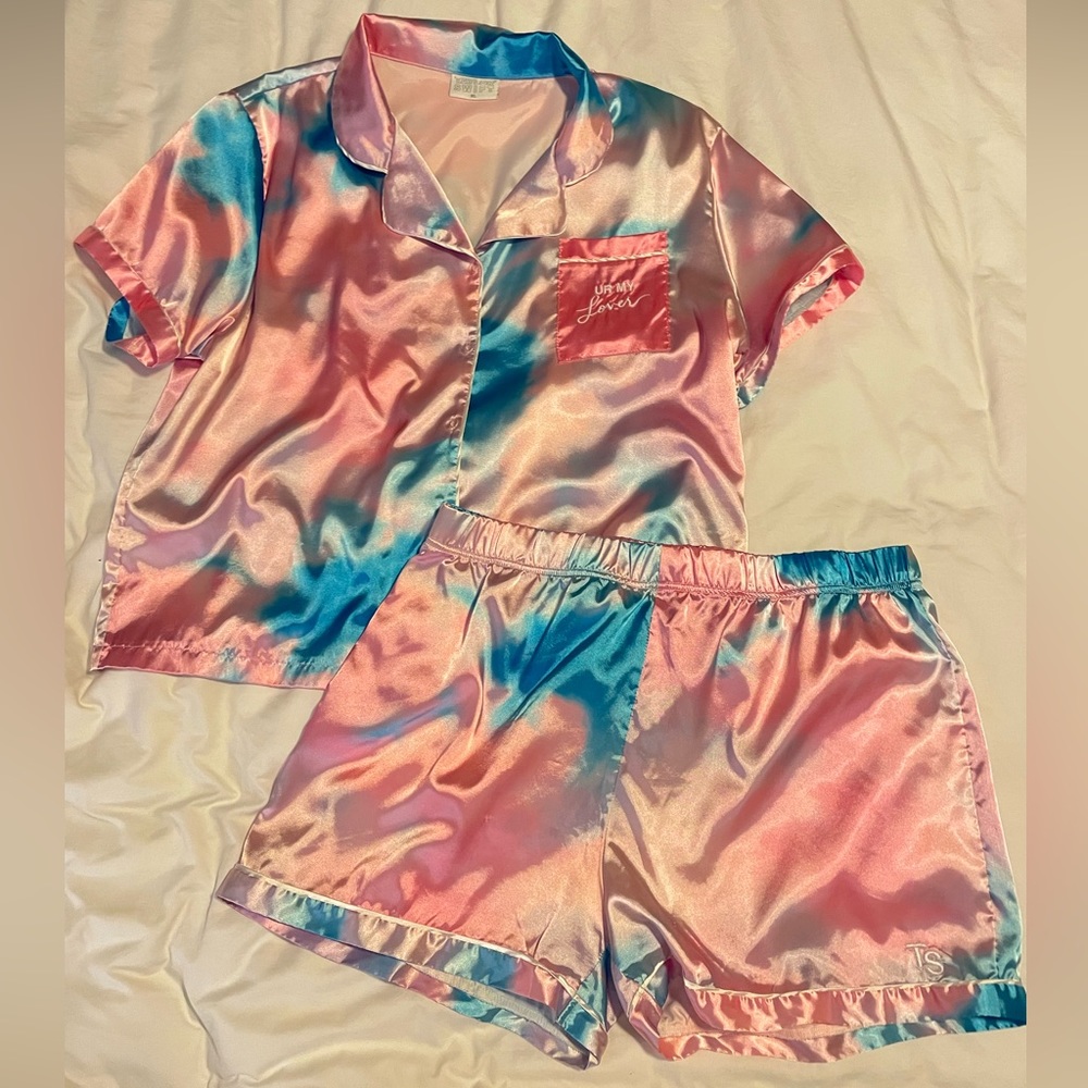 Taylor Swift Lover satin pajamas